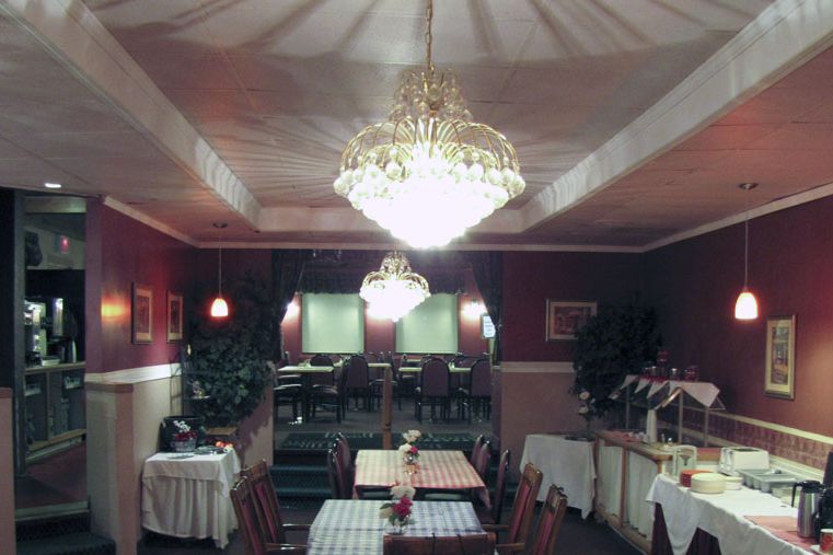 Banquet and dining room